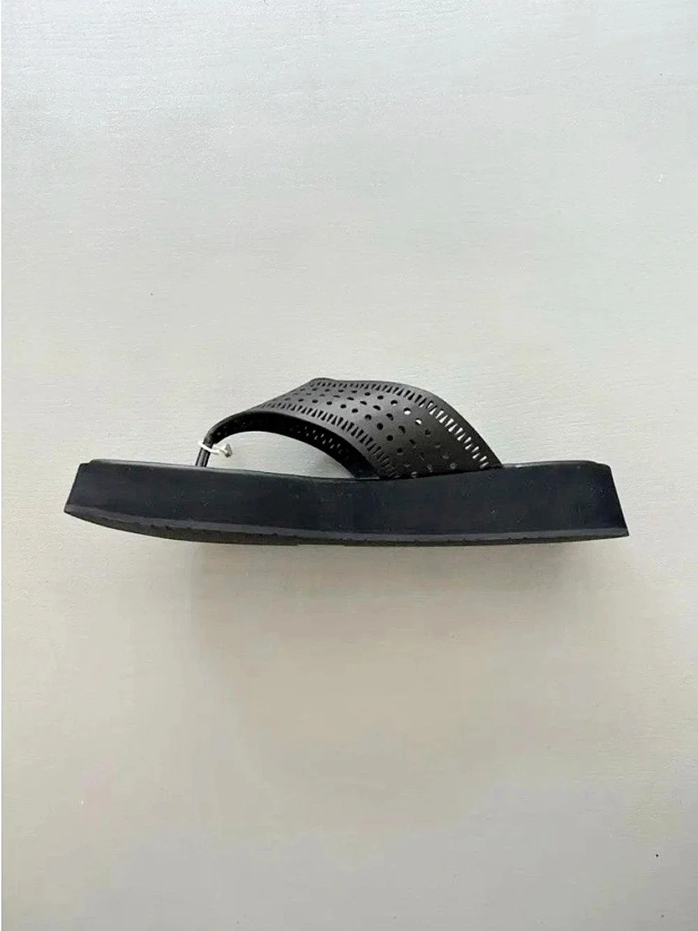 Alaïa Vienne Thong Platform Sandals Black Sz 41
